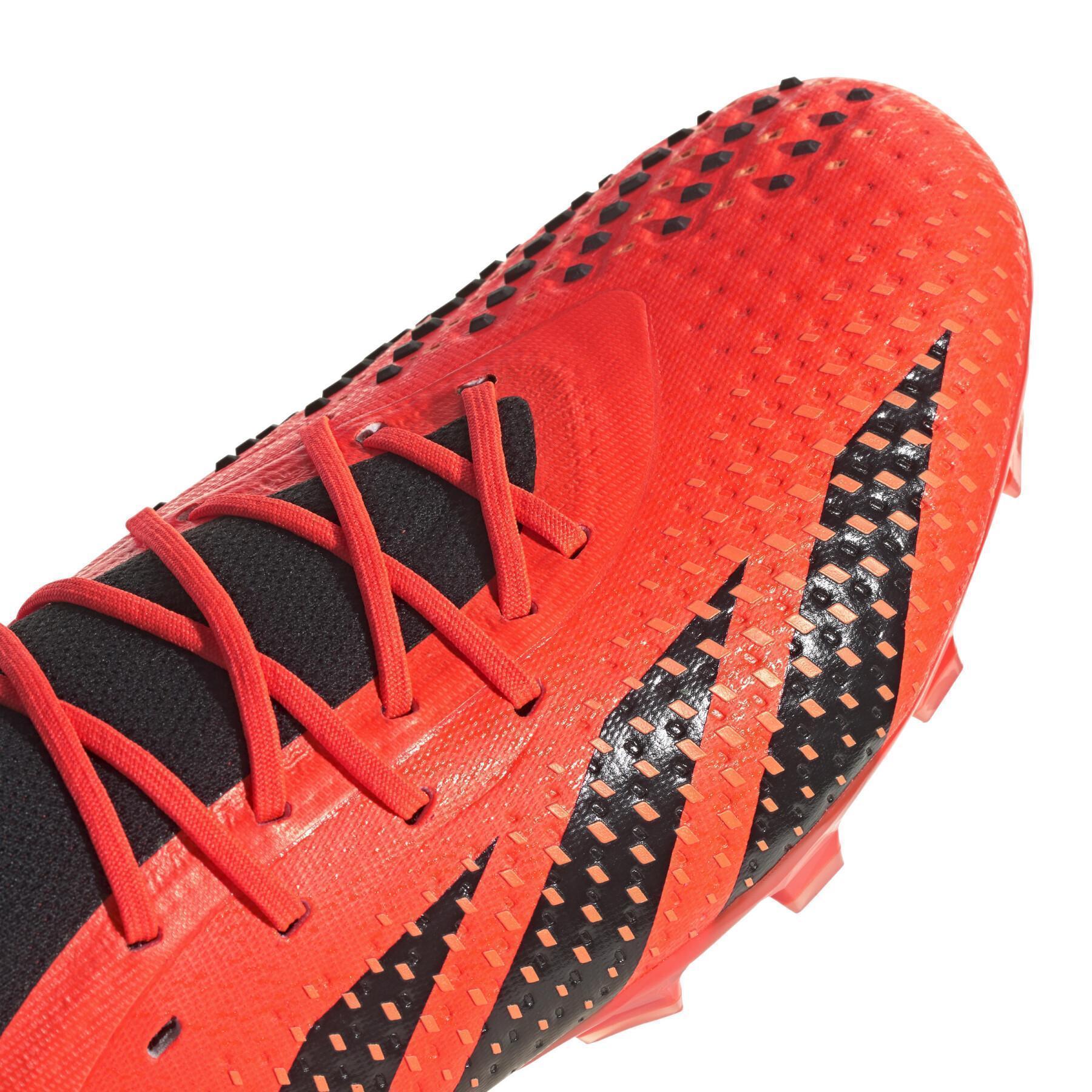 Buty piłkarskie adidas Predator Accuracy.1 AG Heatspawn Pack