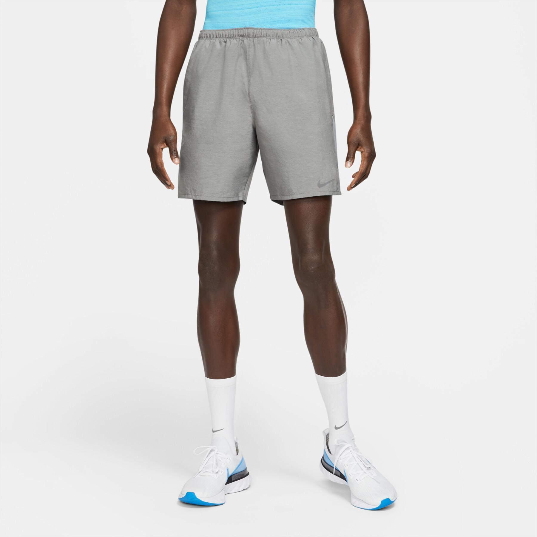 Krótki Nike Challenger