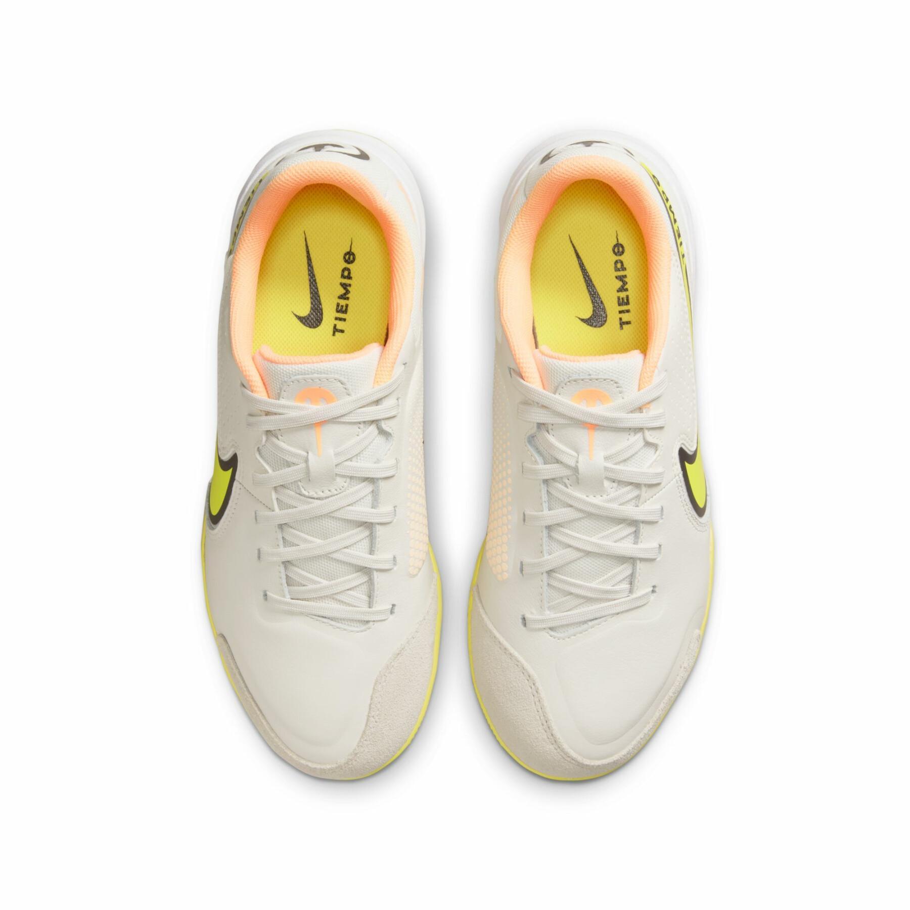 Dziecięce buty piłkarskie Nike Tiempo Legend 9 Academy IC - Lucent Pack