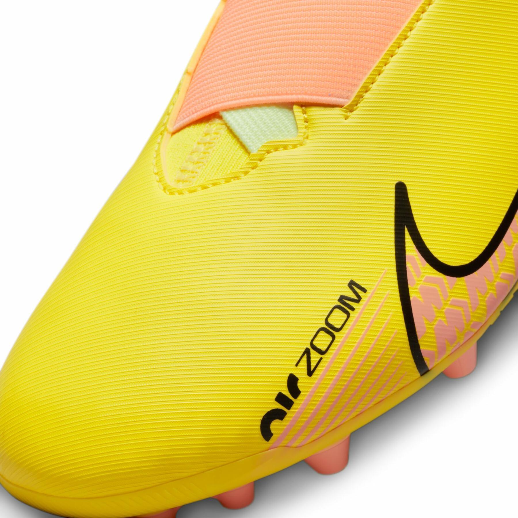Dziecięce buty piłkarskie Nike Zoom Mercurial Vapor 15 Academy AG - Lucent Pack