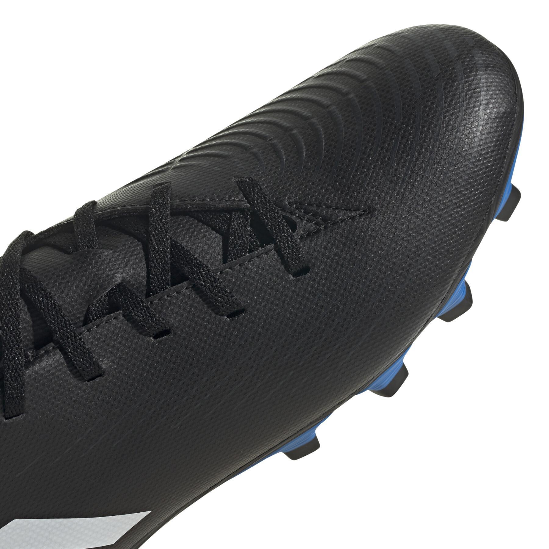 Buty piłkarskie adidas Predator Edge.4 MG