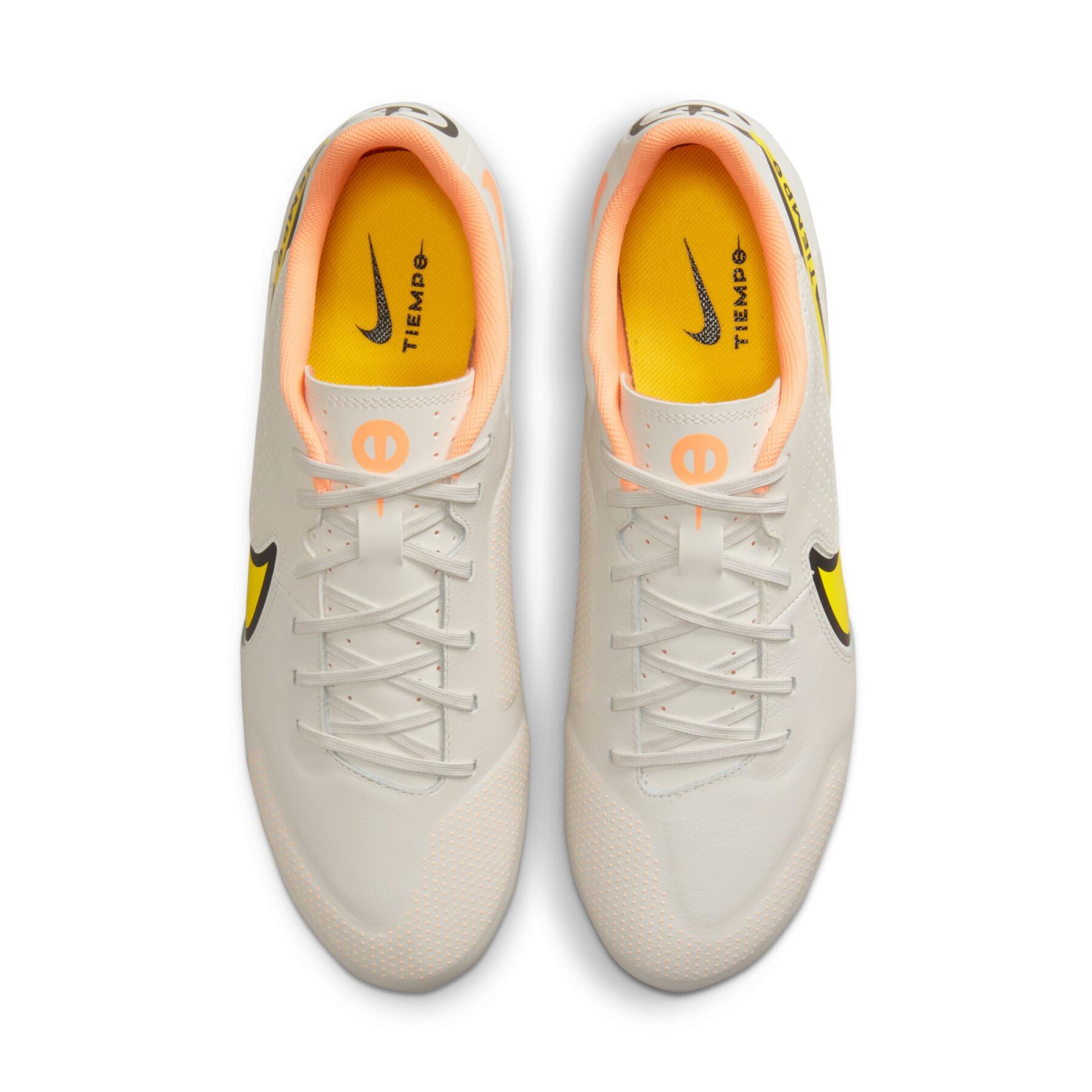 Buty piłkarskie Nike Tiempo Legend 9 Academy SG-Pro AC - Lucent Pack