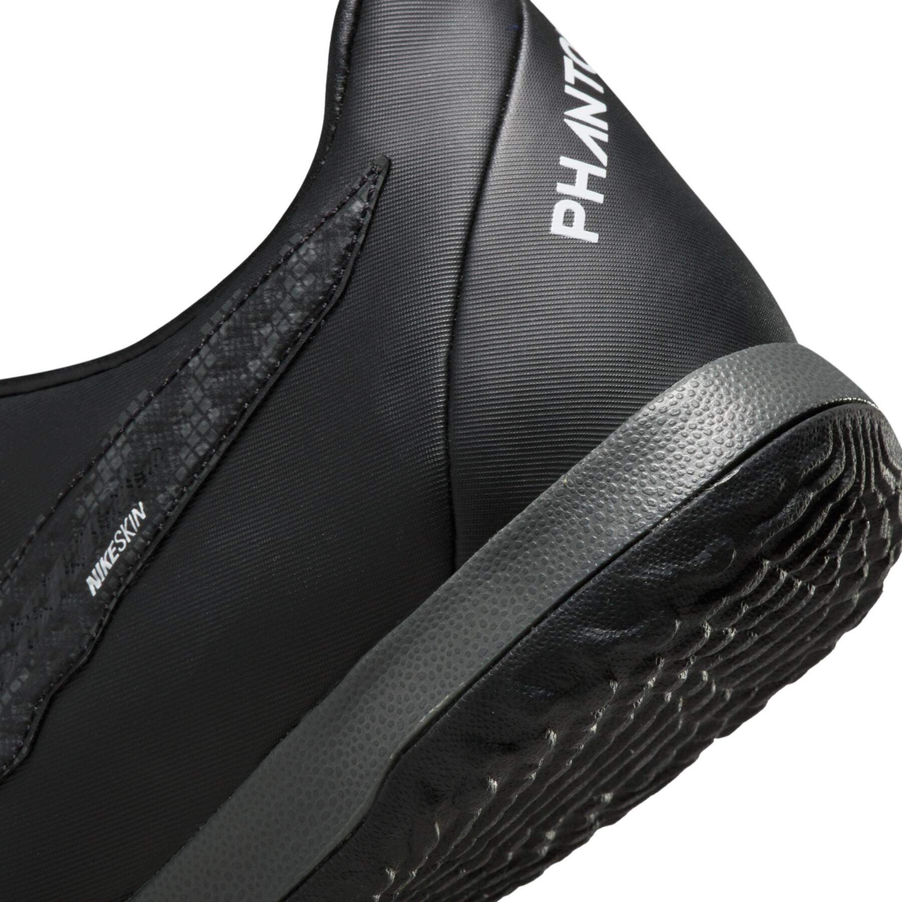 Buty piłkarskie Nike Phantom GX Academy IC - Black Pack