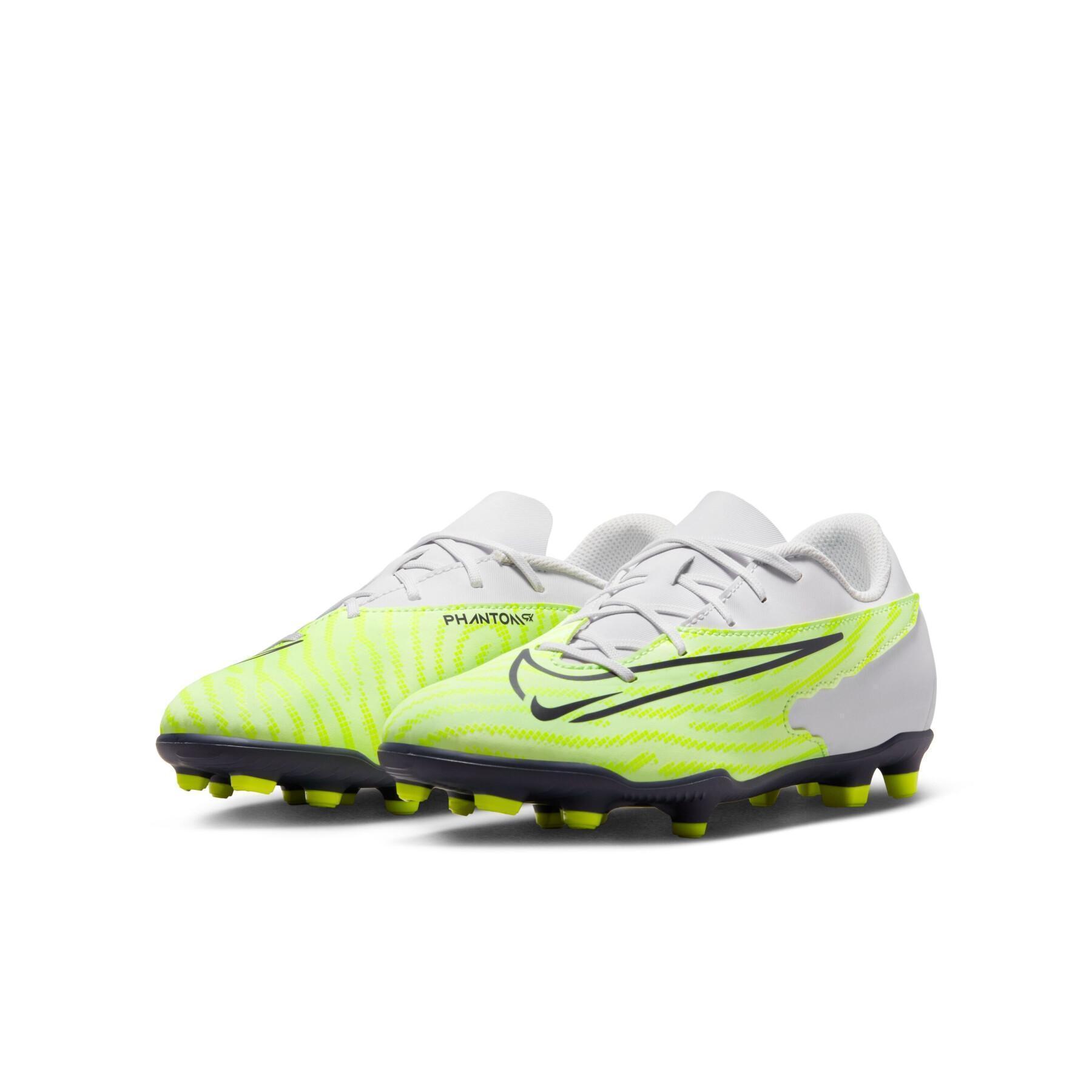 Dziecięce buty piłkarskie Nike Phantom GX Club FG/MG - Luminious Pack