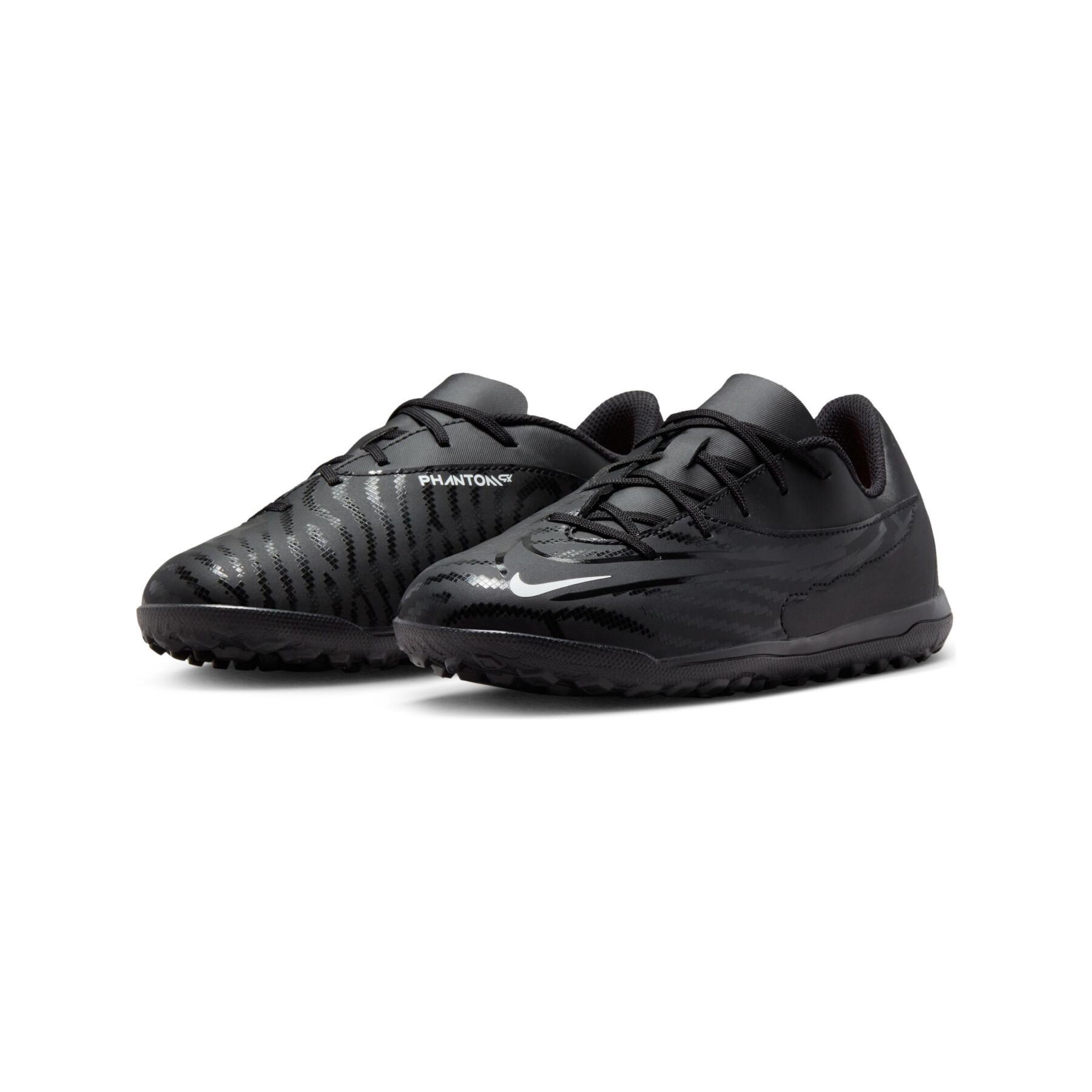 Dziecięce buty piłkarskie Nike Phantom GX Club TF - Black Pack