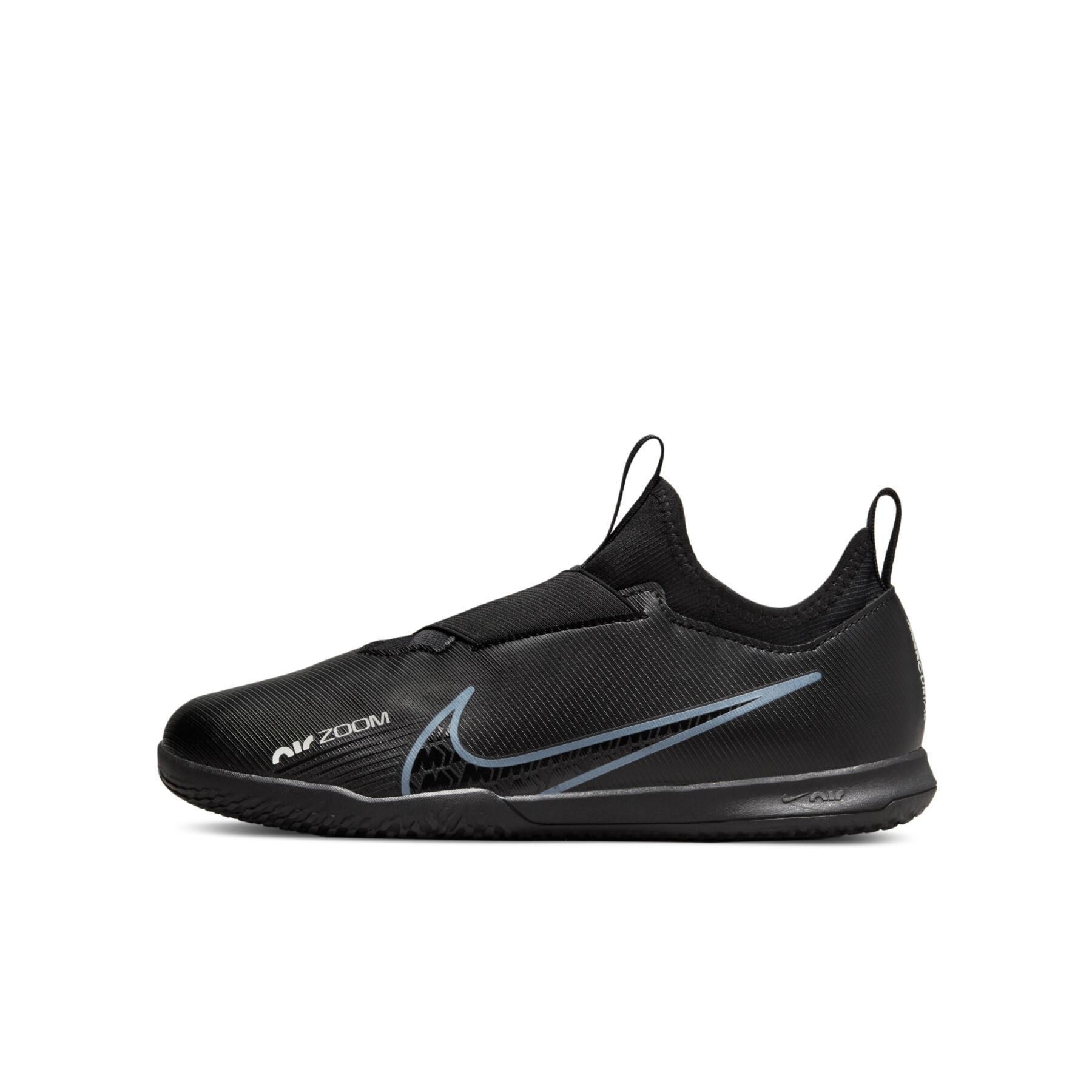 Dziecięce buty piłkarskie Nike Zoom Mercurial Vapor 15 Academy IC - Shadow Black Pack