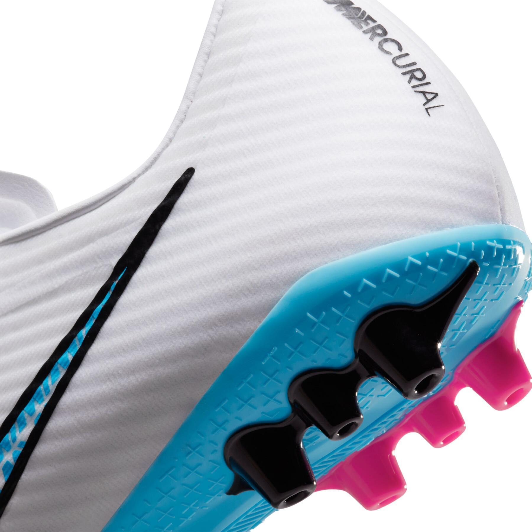 Buty piłkarskie Nike Zoom Mercurial Vapor 15 Academy AG - Blast Pack