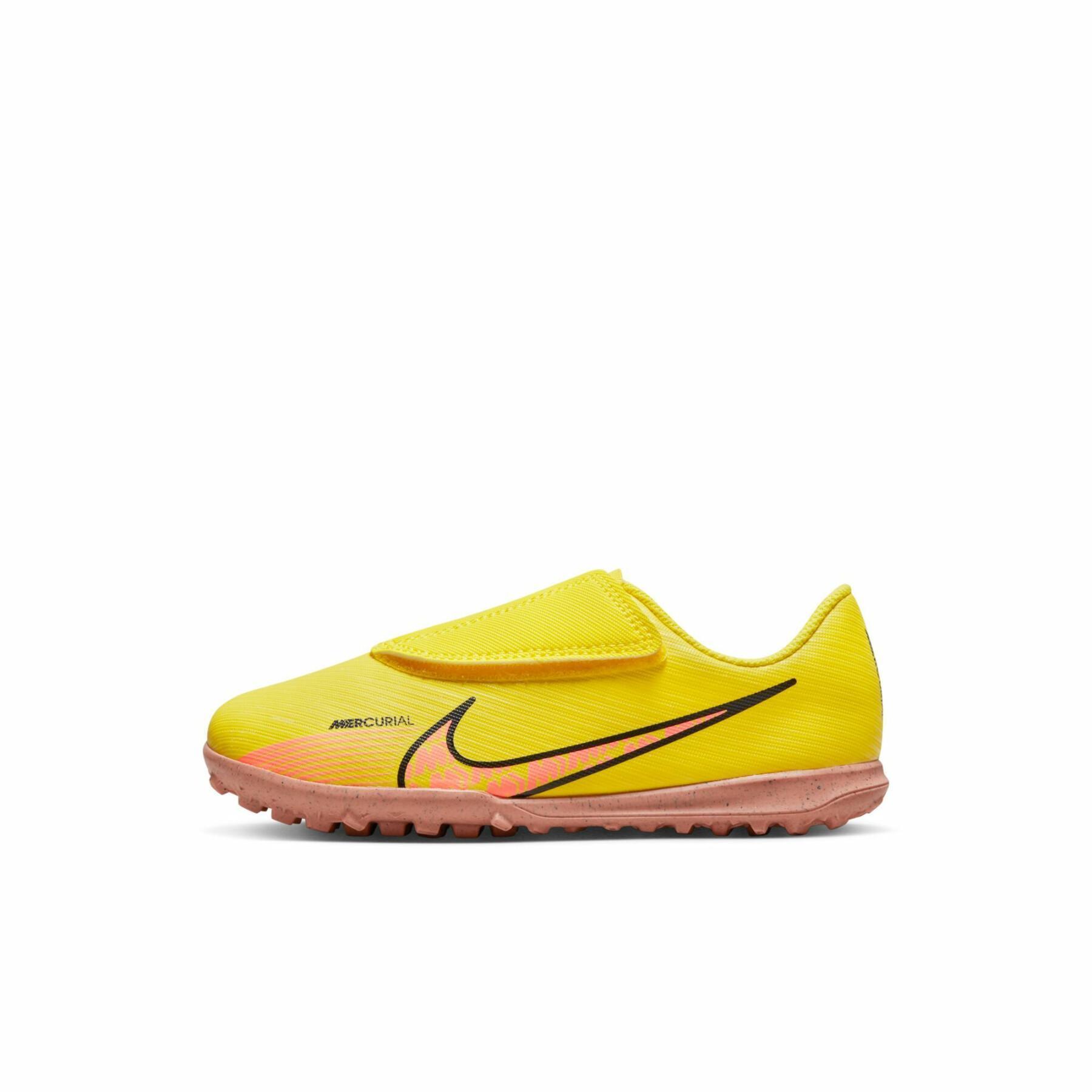 Dziecięce buty piłkarskie Nike Mercurial Vapor 15 Club TF - Lucent Pack