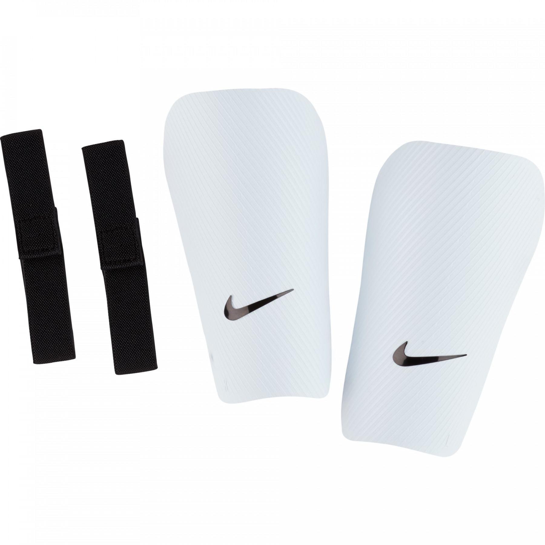 Ochraniacze goleni Nike J CE