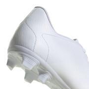 Dziecięce buty piłkarskie adidas Predator Accuracy.4 FxG - Pearlized Pack
