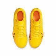 Dziecięce buty piłkarskie Nike Mercurial Vapor 15 Club FG/MG - Lucent Pack